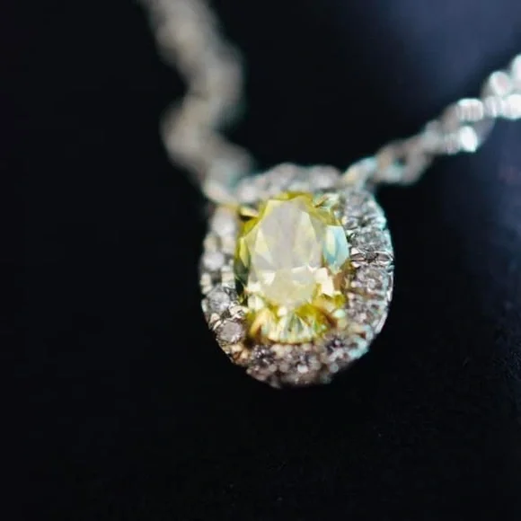 Sold ♥️Authentic Tiffany soleste fancy yellow Diamond.♥️ - Picture 14 of 14